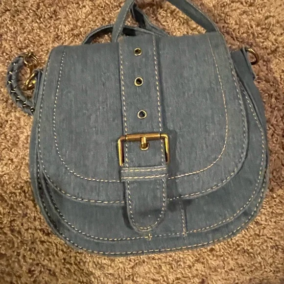 House of Harlow 1960 denim saddle crossbody - Picture 1 of 8